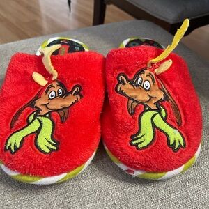 The Grinch Kids Slippers With Max